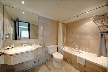 Royal Ascot Hotel - Main