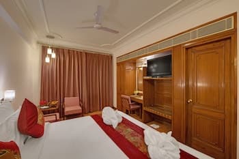 Hotel Baljees Regency - Main