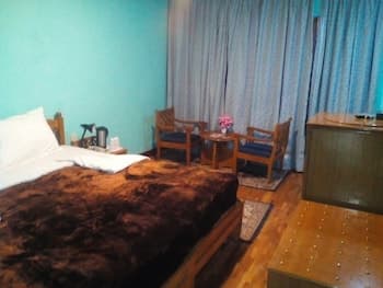Snow King Retreat - Main