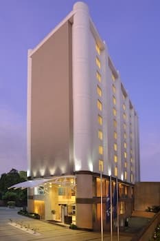 Four Points by Sheraton Ahmedabad - Main