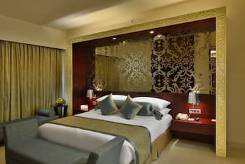 Crowne Plaza Ahmedabad City Centre - Main