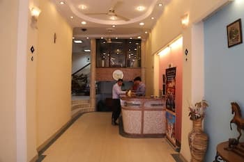 Pearl Plaza - Main