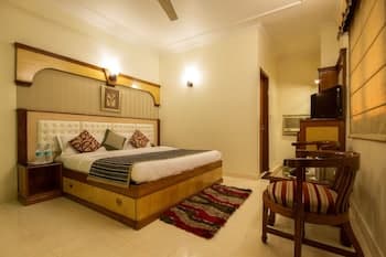 C Park Inn - Main