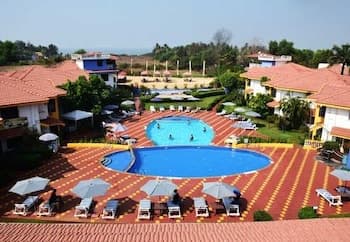 Baywatch Resort - Main