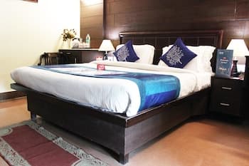 Foxoso Taj View Hotel - Main