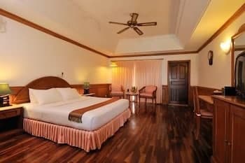 Villa Park Sun Island Resort - Main