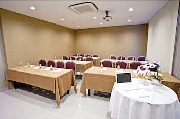 Ibis Styles Singapore Albert - Main